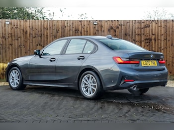 Used BMW 3 Series 2021 for sale - 76884352: Photo