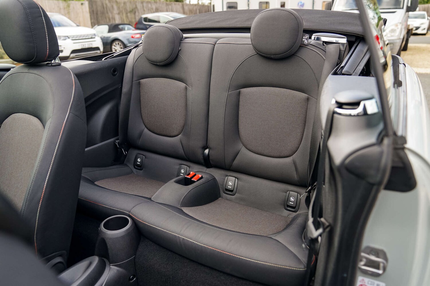 Used MINI Convertible 2021 for sale - 76118372: Photo 19