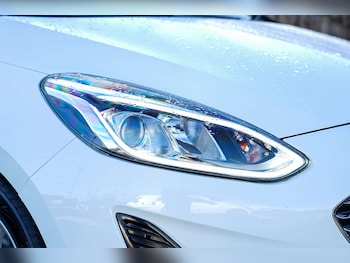 Used Ford Fiesta 2018 for sale - 77276680: Photo