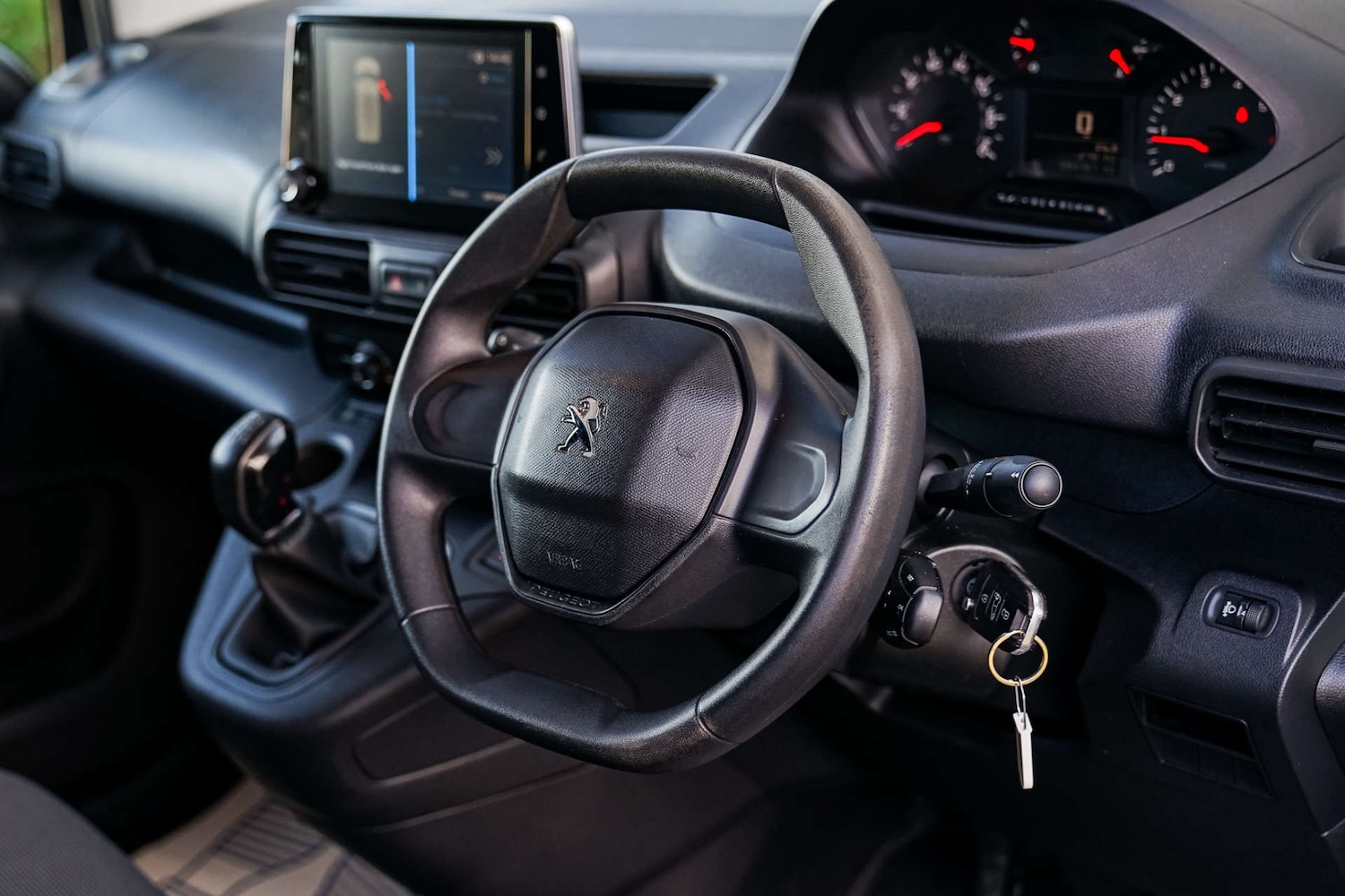 Used Peugeot Partner 2019 for sale - 76682738: Photo 12