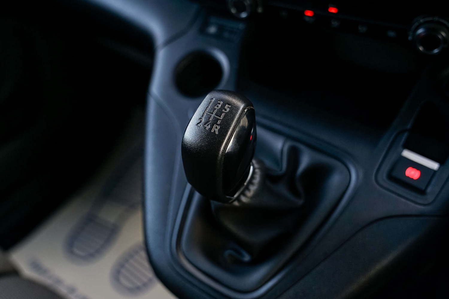 Used Peugeot Partner 2019 for sale - 76682738: Photo 16