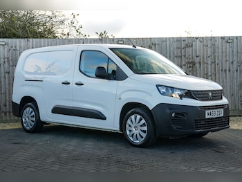 Used Peugeot Partner 2019 for sale - 76682738: Photo