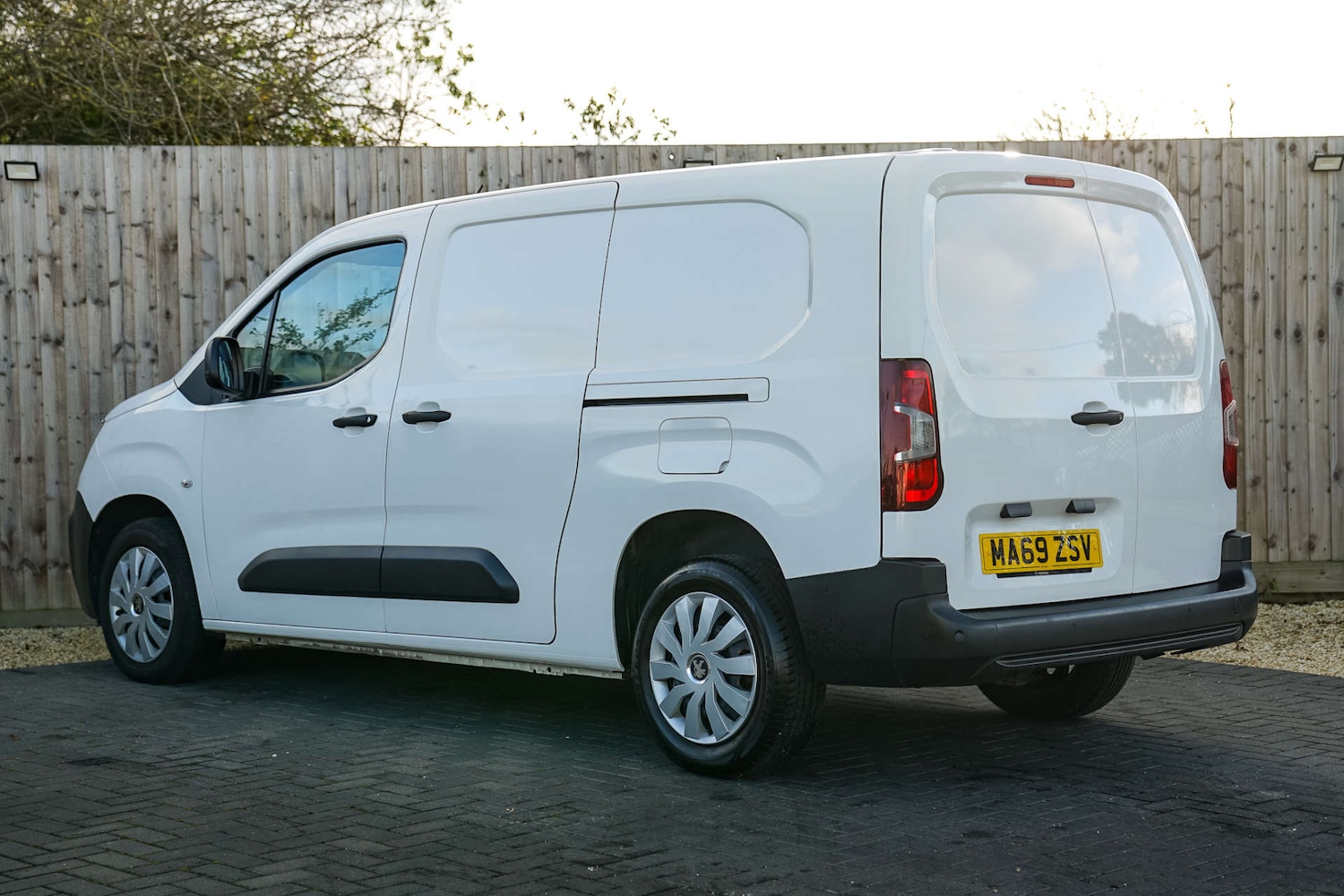 Used Peugeot Partner 2019 for sale - 76682738: Photo 8