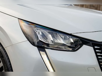 Used Peugeot 208 2021 for sale - 76493574: Photo