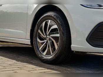 Used Volkswagen Polo 2022 for sale - 75985556: Photo 2