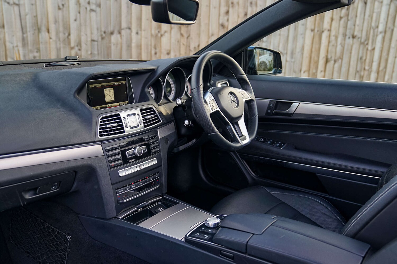 Used Mercedes-Benz E Class 2014 for sale - 75945167: Photo 17