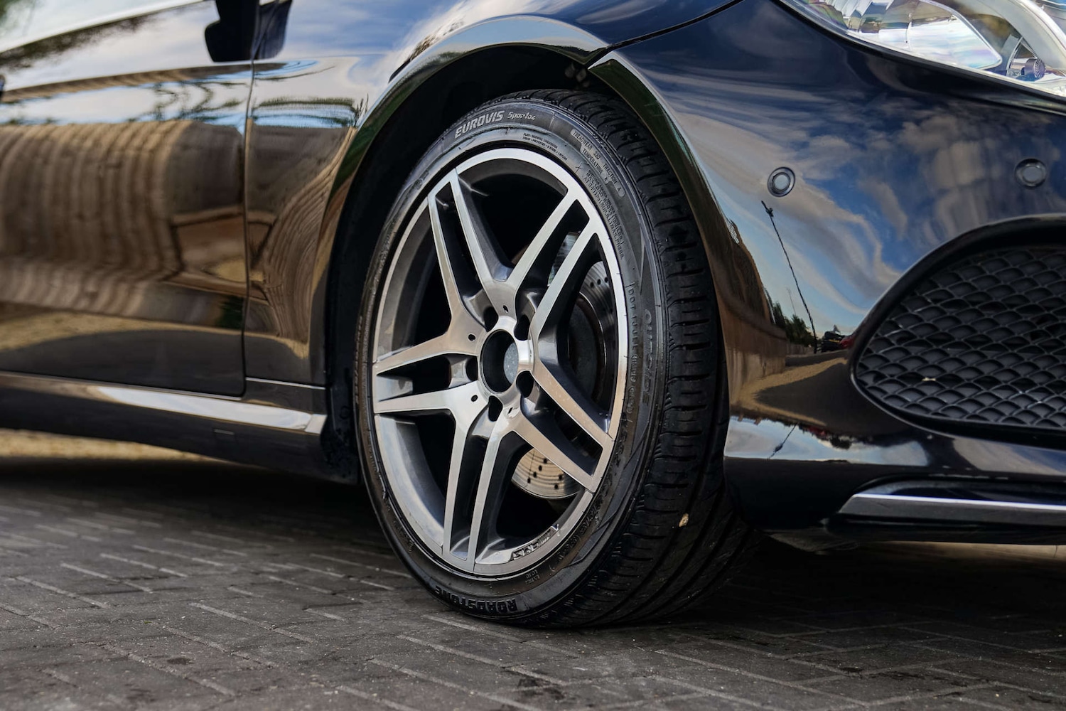 Used Mercedes-Benz E Class 2014 for sale - 75945167: Photo 2