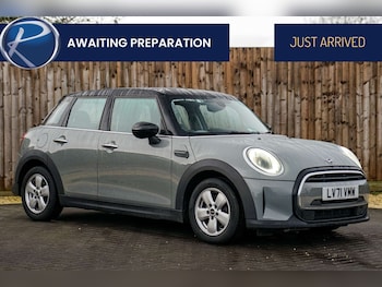 Used MINI Hatch 2021 for sale - 77276702: Photo