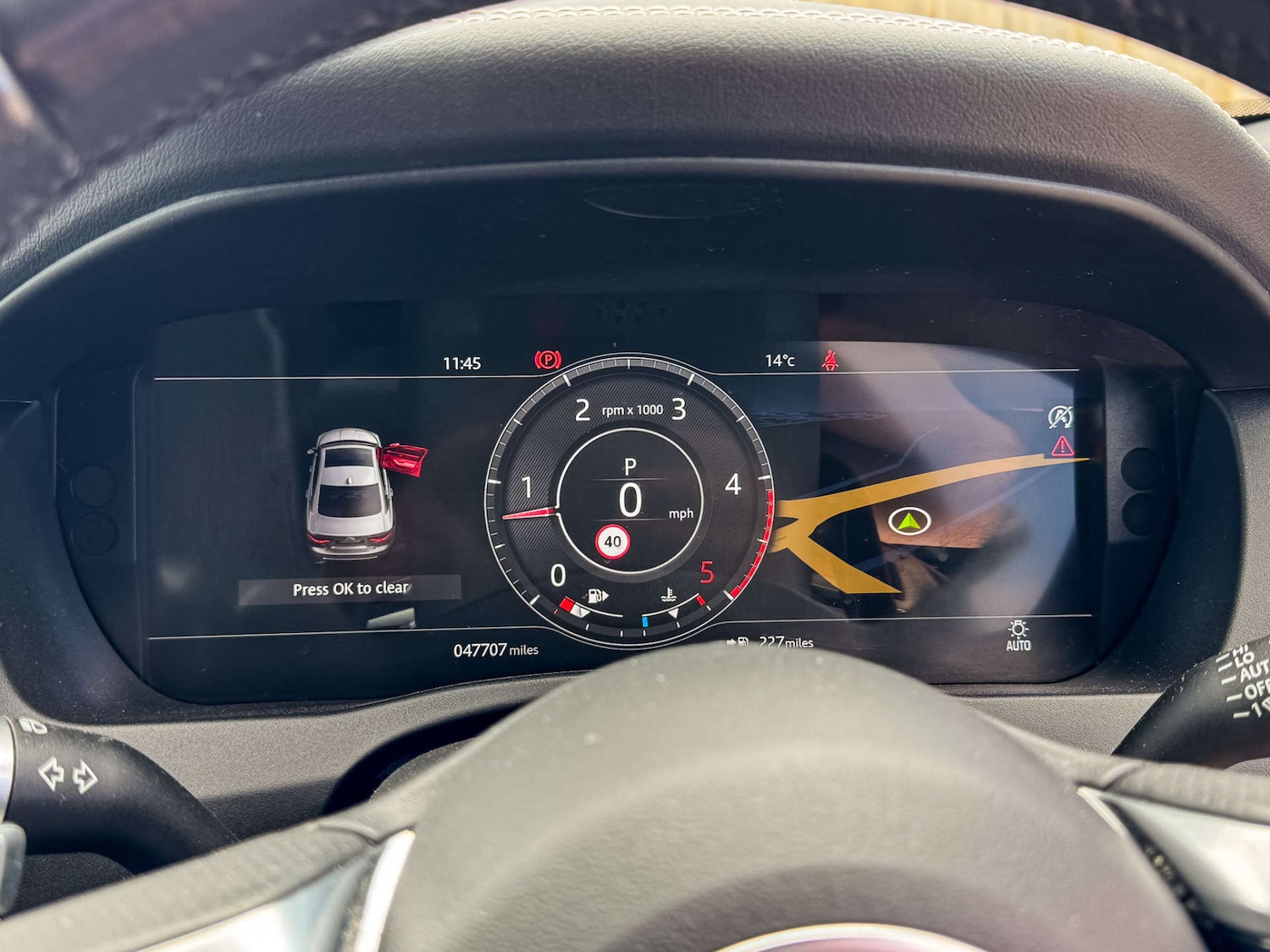 Used Jaguar XE 2020 for sale - 76102726: Photo 11