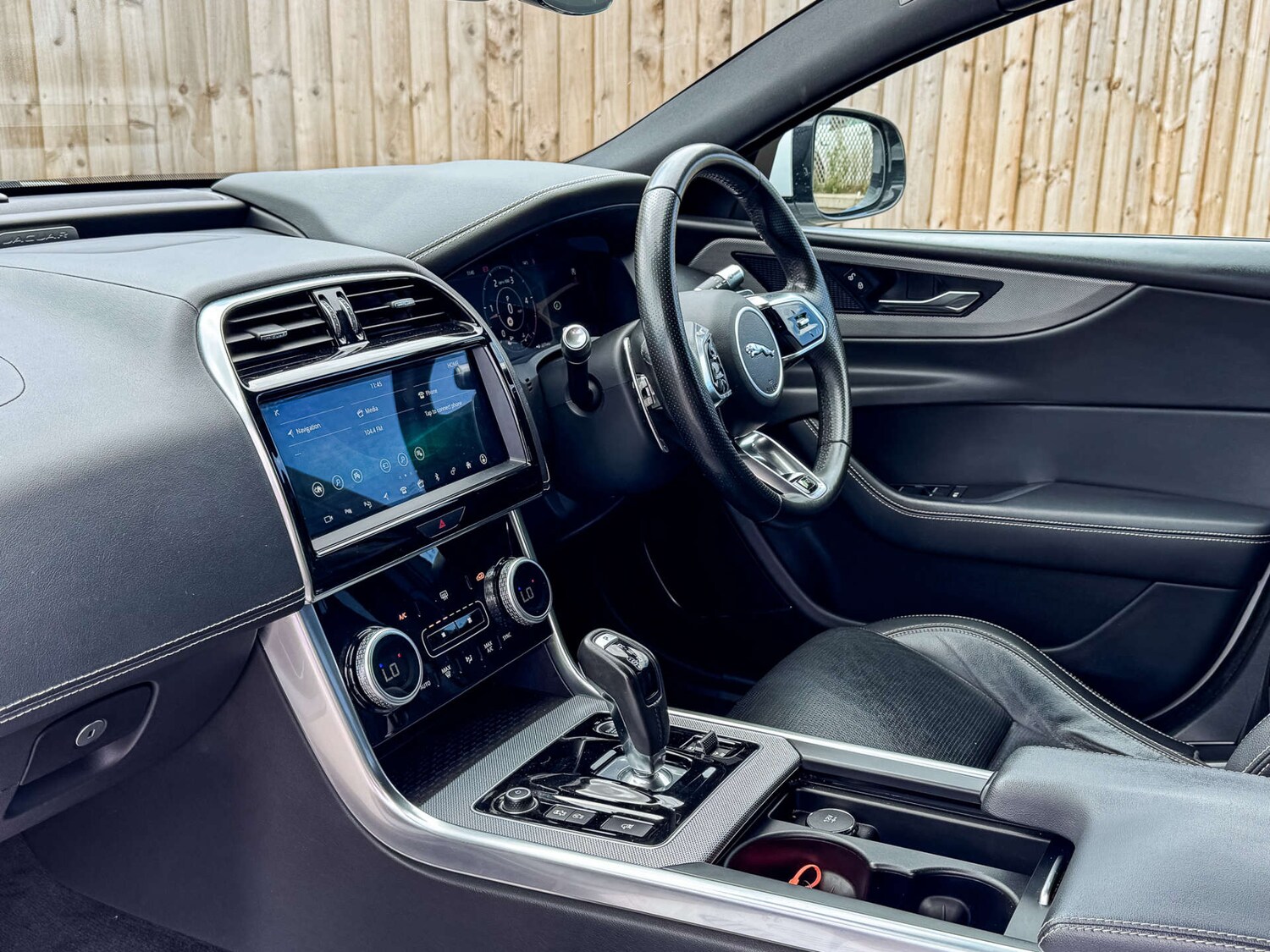 Used Jaguar XE 2020 for sale - 76102726: Photo 15