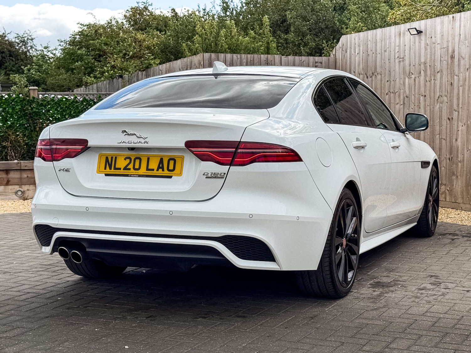 Used Jaguar XE 2020 for sale - 76102726: Photo 5