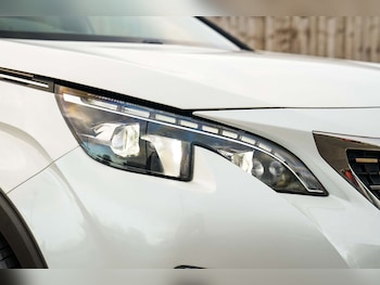 Used Peugeot 5008 2019 for sale - 77035677: Photo