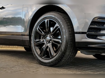 Used Land Rover Range Rover Velar 2022 for sale - 76345014: Photo