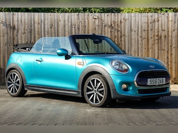 Used MINI Convertible 2016 for sale - 75597405: Photo