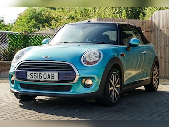 Used MINI Convertible 2016 for sale - 75597405: Photo