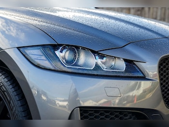 Used Jaguar F-Pace 2020 for sale - 77068934: Photo