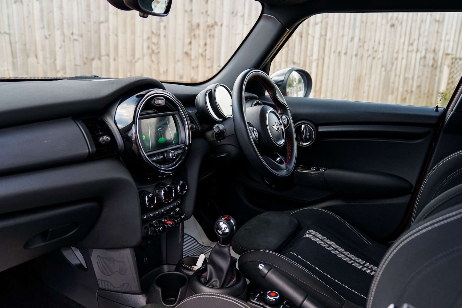 Used MINI Hatch 2019 for sale - 76490994: Photo 19