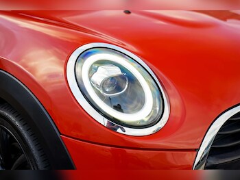 Used MINI Hatch 2019 for sale - 76490994: Photo