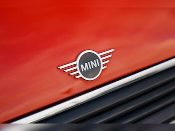 Used MINI Hatch 2019 for sale - 76490994: Photo