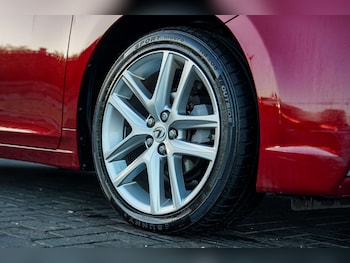 Used Lexus CT 2018 for sale - 76618105: Photo