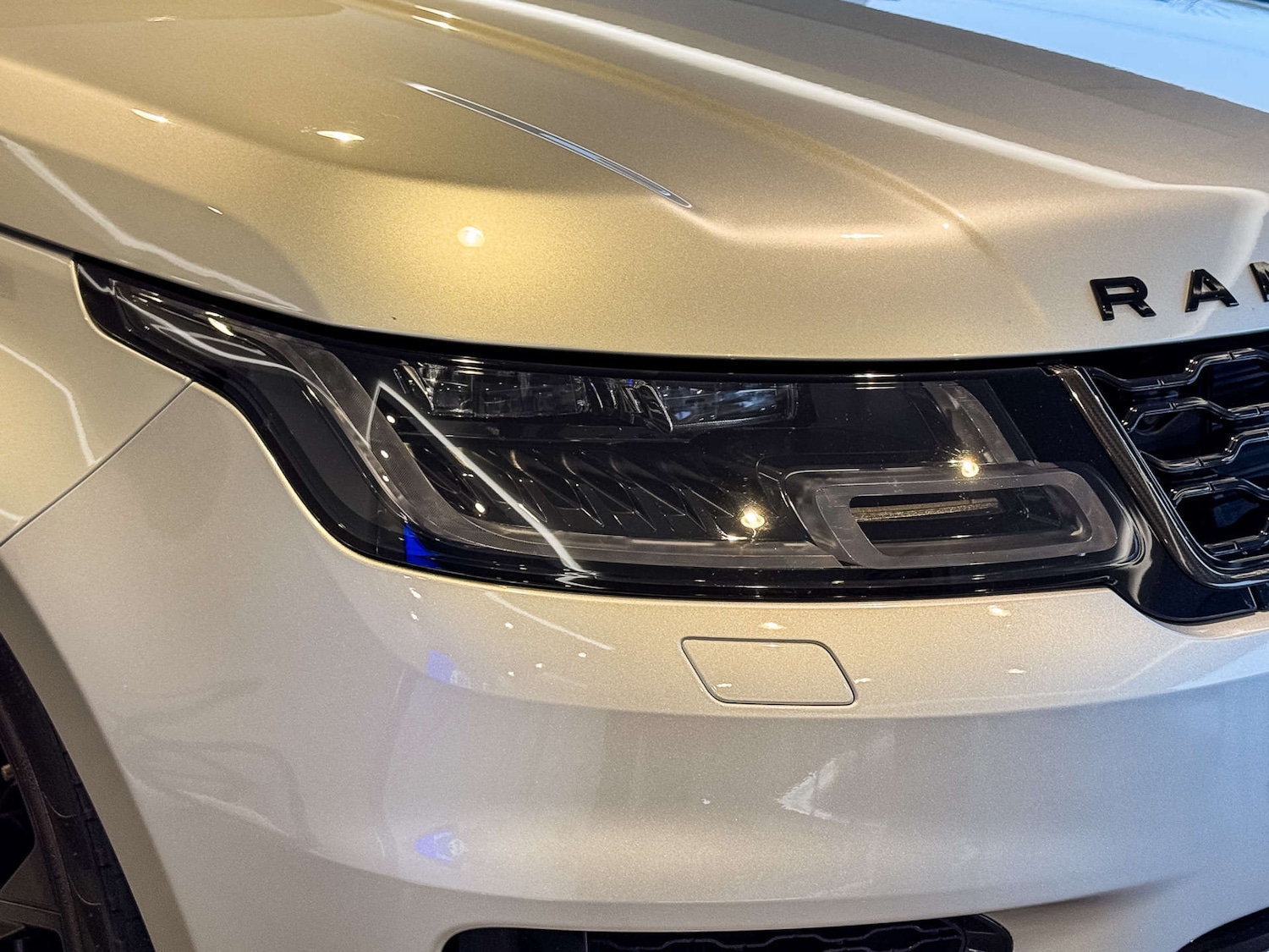 Used Land Rover Range Rover Sport 2019 for sale - 76681878: Photo 3