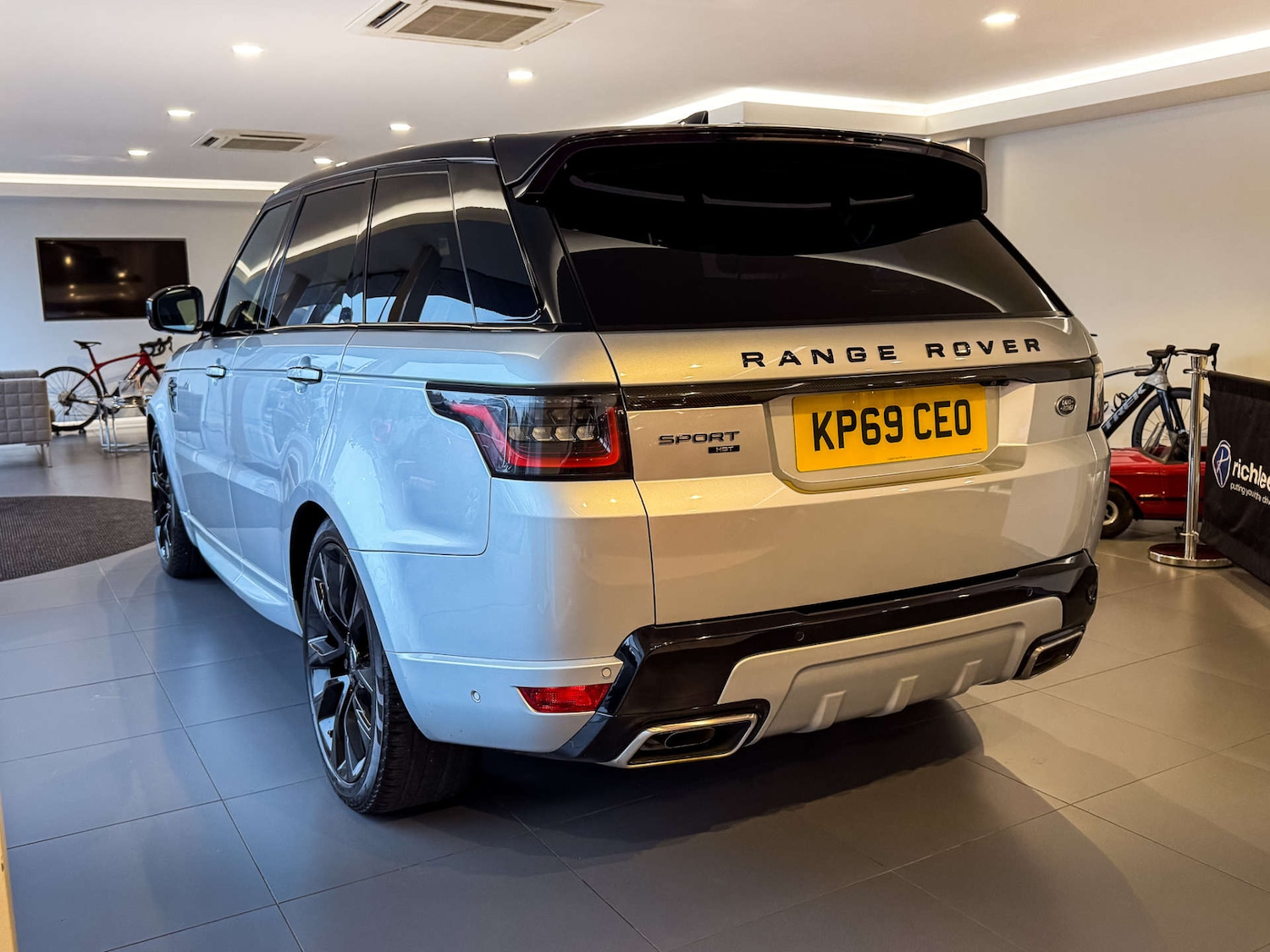 Used Land Rover Range Rover Sport 2019 for sale - 76681878: Photo 8