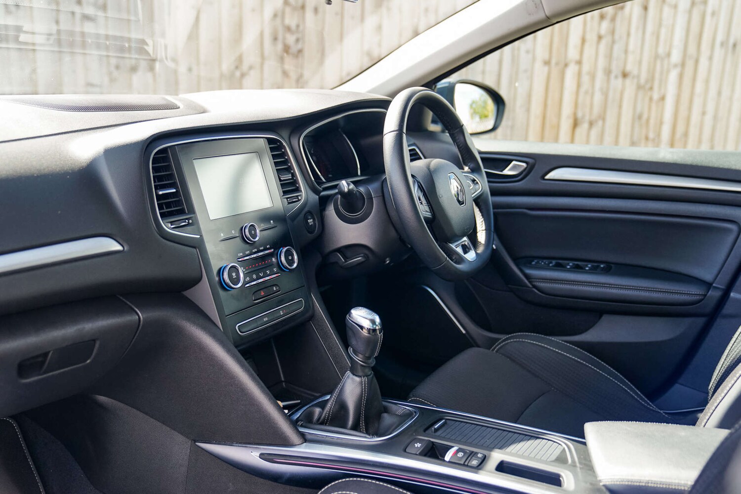 Used Renault Megane 2018 for sale - 75774704: Photo 15