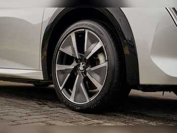 Used Peugeot 208 2020 for sale - 77372555: Photo