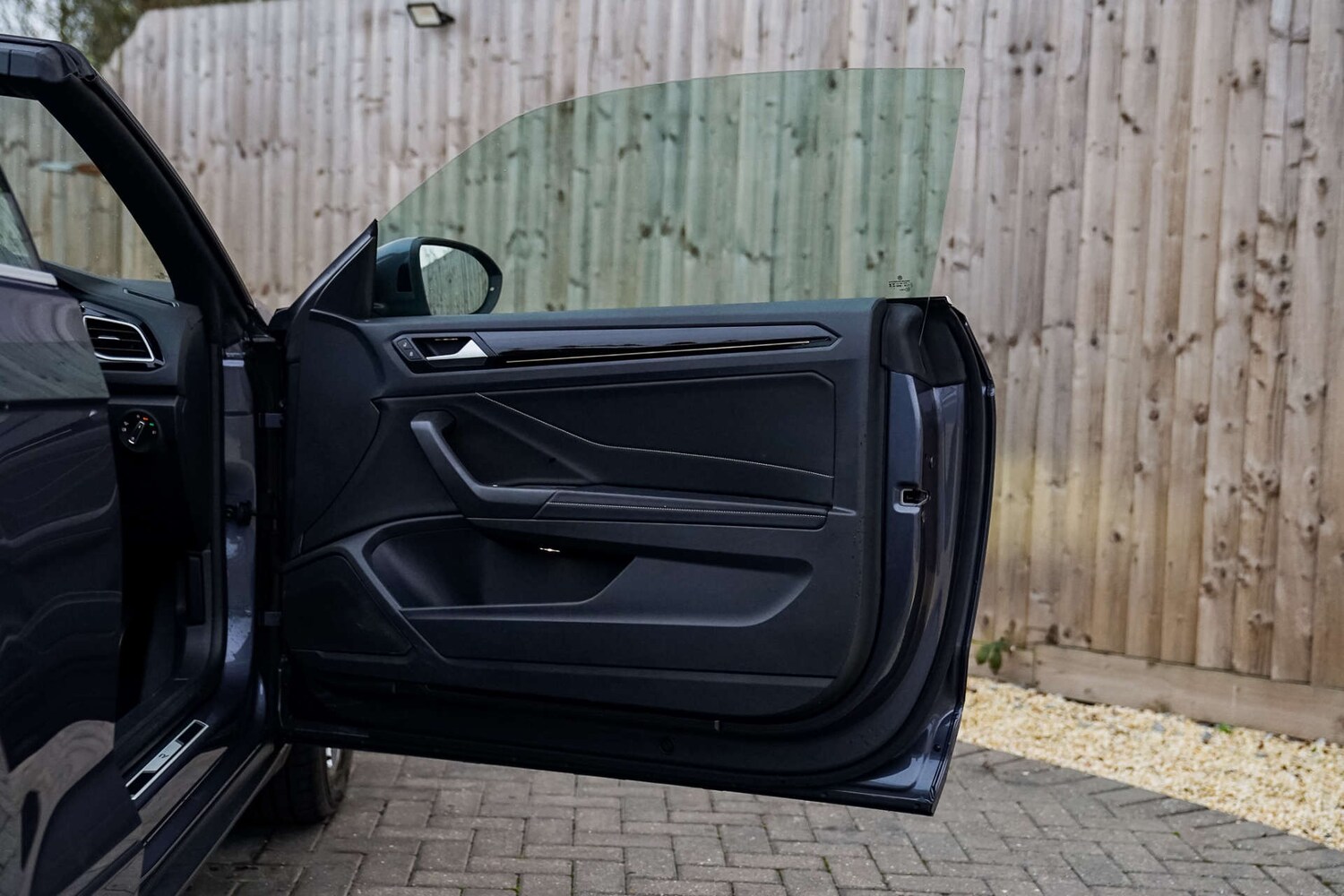 Used Volkswagen T-Roc 2024 for sale - 76663850: Photo 12