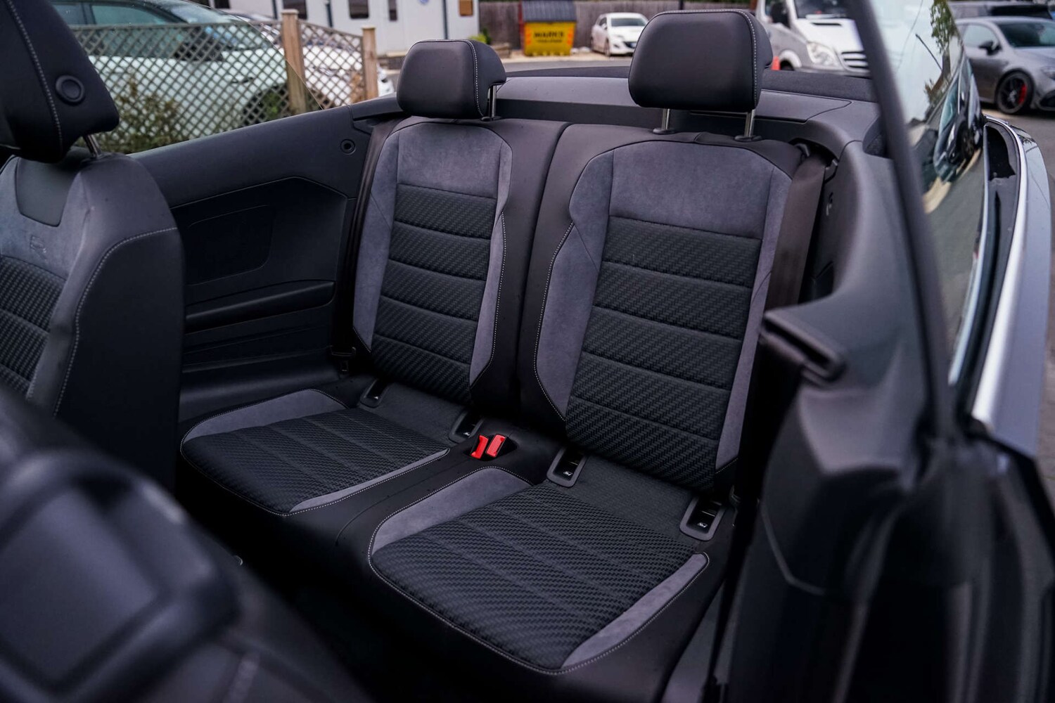 Used Volkswagen T-Roc 2024 for sale - 76663850: Photo 17