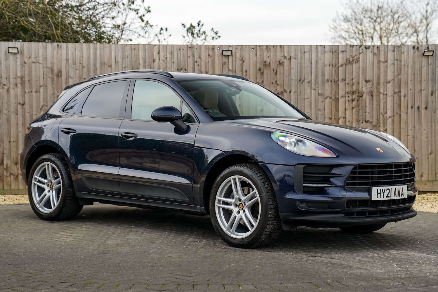 Used Porsche Macan 2021 for sale - 76604244: Photo 1