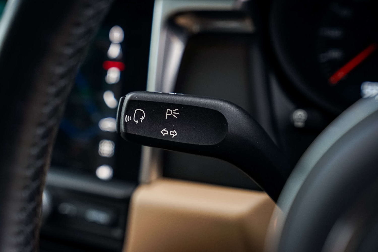 Used Porsche Macan 2021 for sale - 76604244: Photo 24