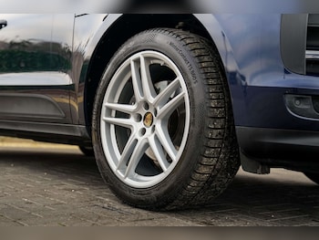 Used Porsche Macan 2021 for sale - 76604244: Photo