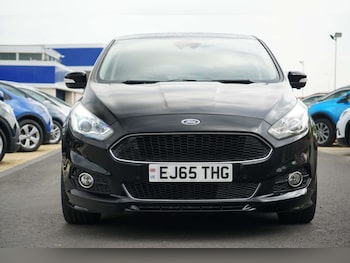 Used Ford S-Max 2015 for sale - 76177667: Photo 2