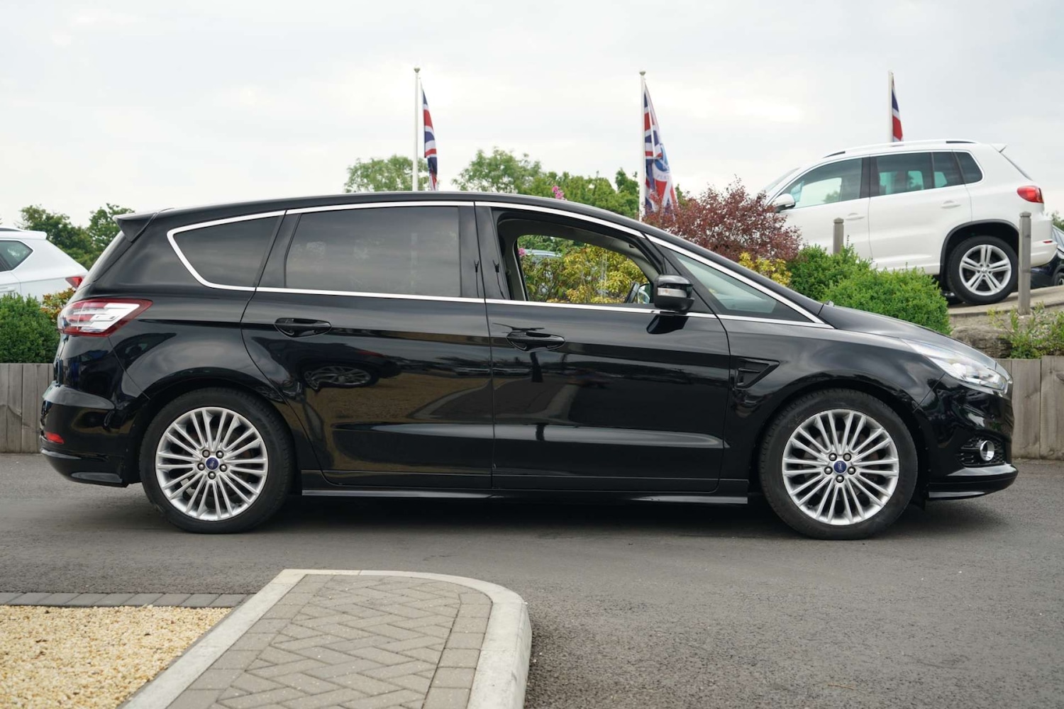 Used Ford S-Max 2015 for sale - 76177667: Photo 8