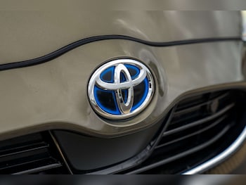 Used Toyota Yaris 2023 for sale - 76007317: Photo