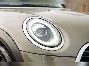 Used MINI Hatch 2018 for sale - 76105298: Photo 3