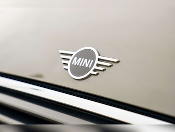 Used MINI Hatch 2018 for sale - 76105298: Photo 4