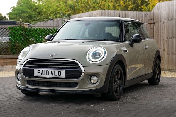 Used MINI Hatch 2018 for sale - 76105298: Photo 5