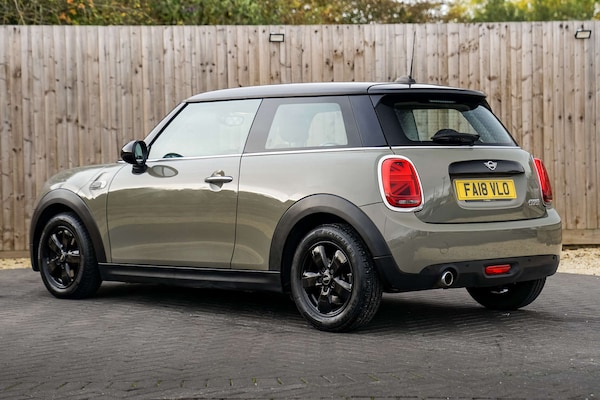 Used MINI Hatch 2018 for sale - 76105298: Photo 8