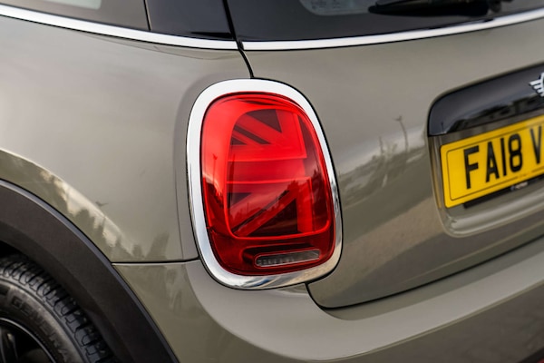 Used MINI Hatch 2018 for sale - 76105298: Photo 9