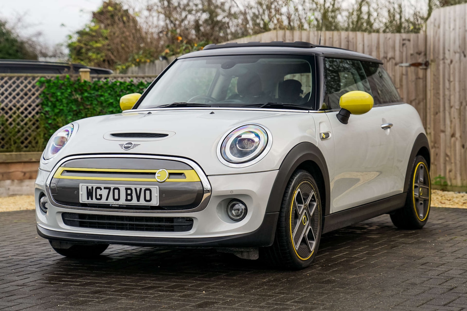 Used MINI Hatch 2020 for sale - 76703567: Photo 2