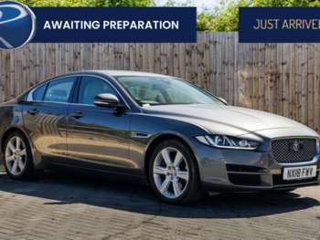 Used Jaguar XE 2018 for sale - 75195190: Photo