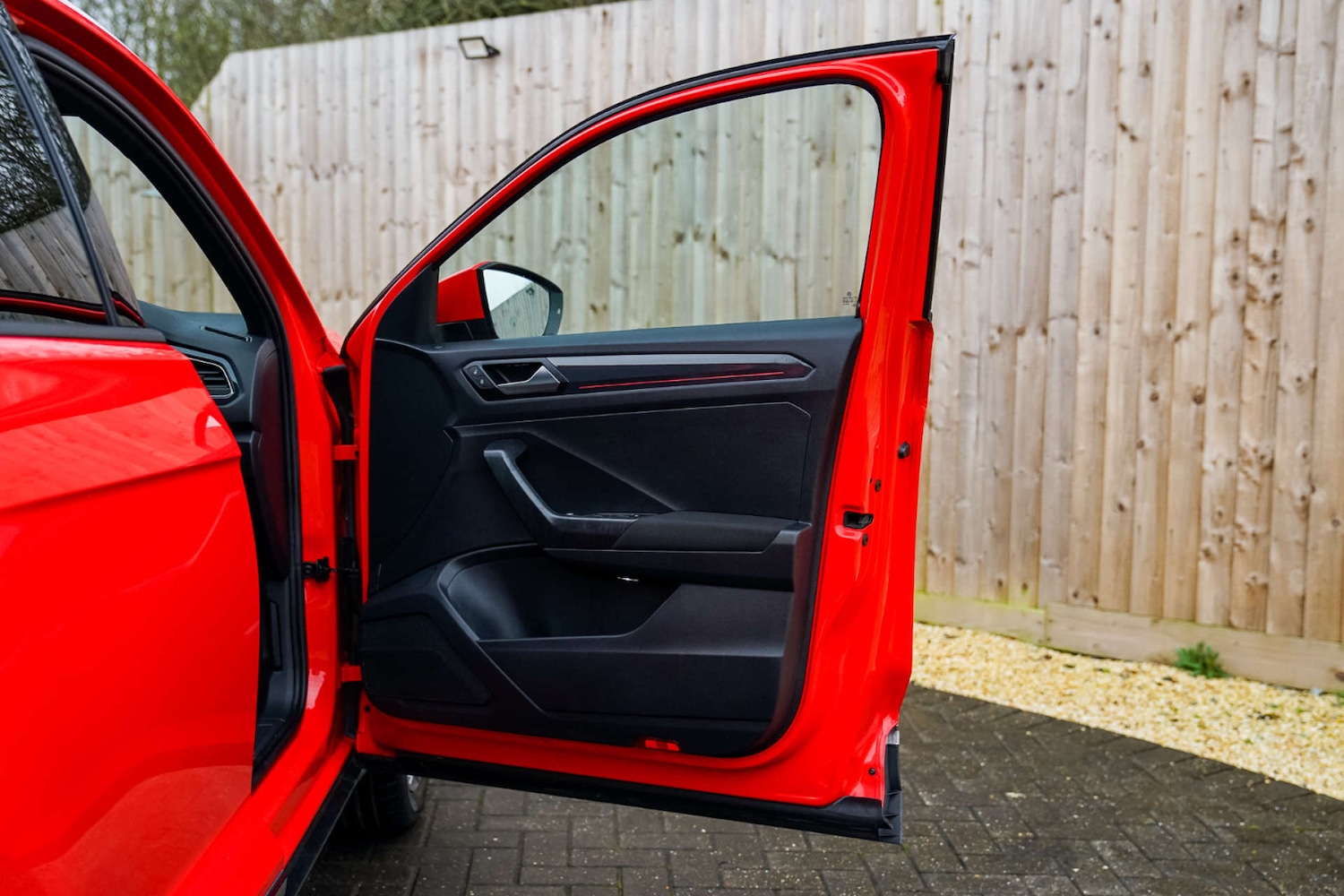 Used Volkswagen T-Roc 2018 for sale - 76437871: Photo 12