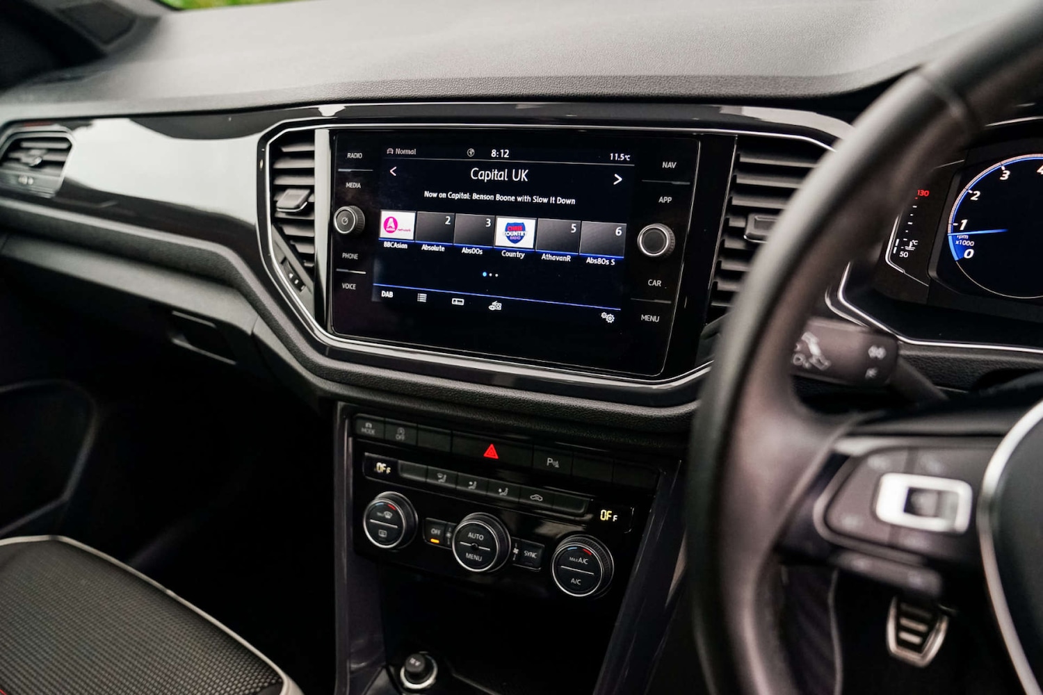 Used Volkswagen T-Roc 2018 for sale - 76437871: Photo 15