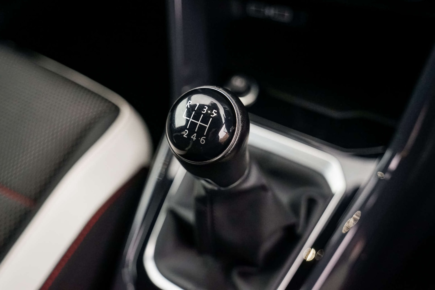 Used Volkswagen T-Roc 2018 for sale - 76437871: Photo 16