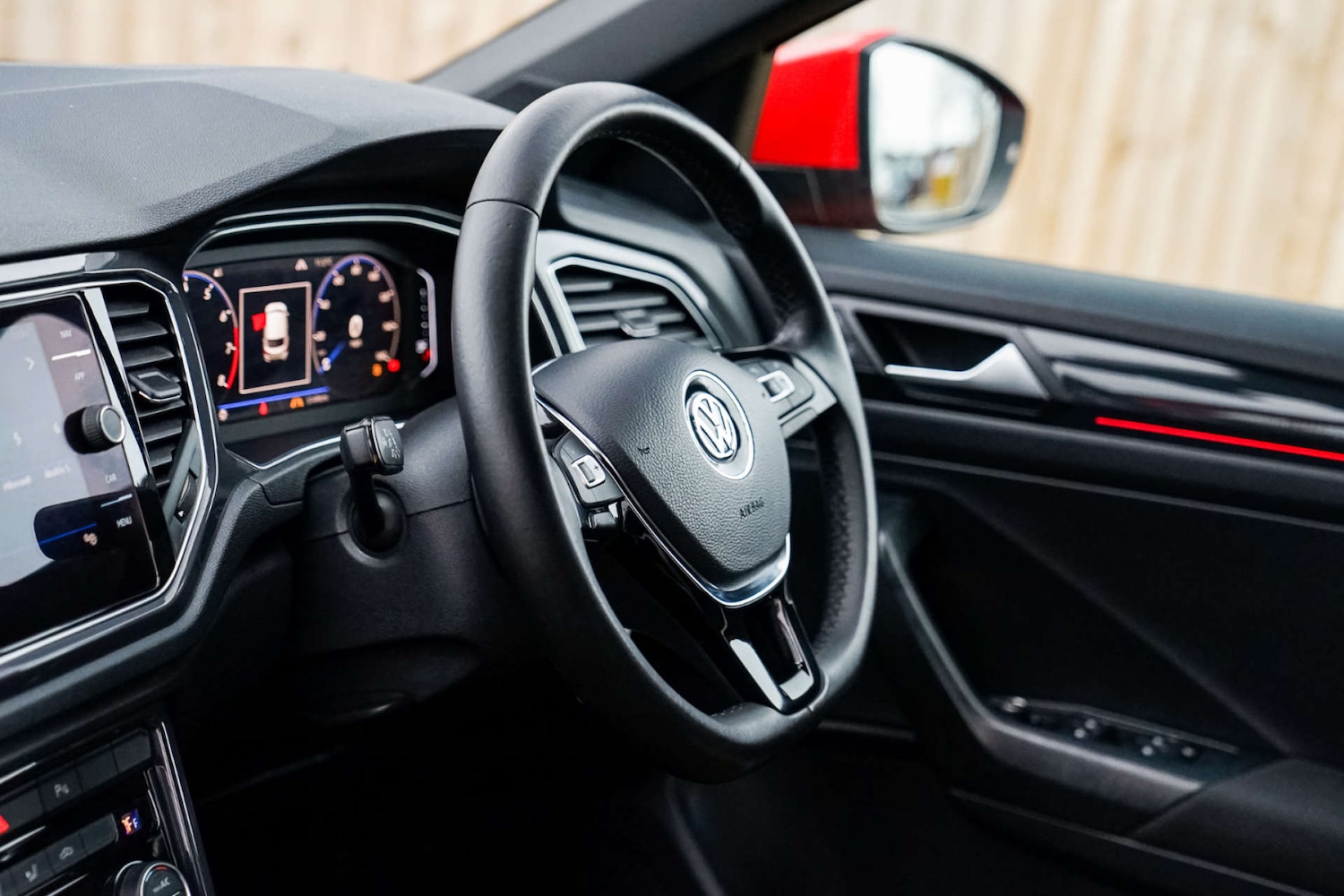 Used Volkswagen T-Roc 2018 for sale - 76437871: Photo 17