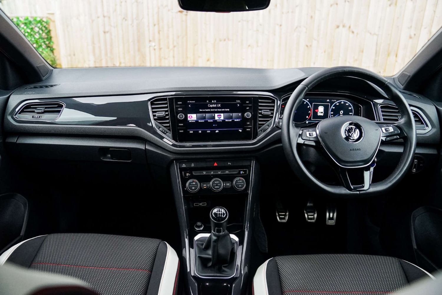 Used Volkswagen T-Roc 2018 for sale - 76437871: Photo 20