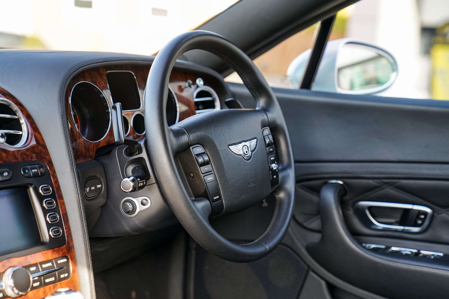 Used Bentley Continental 2006 for sale - 76618100: Photo 17