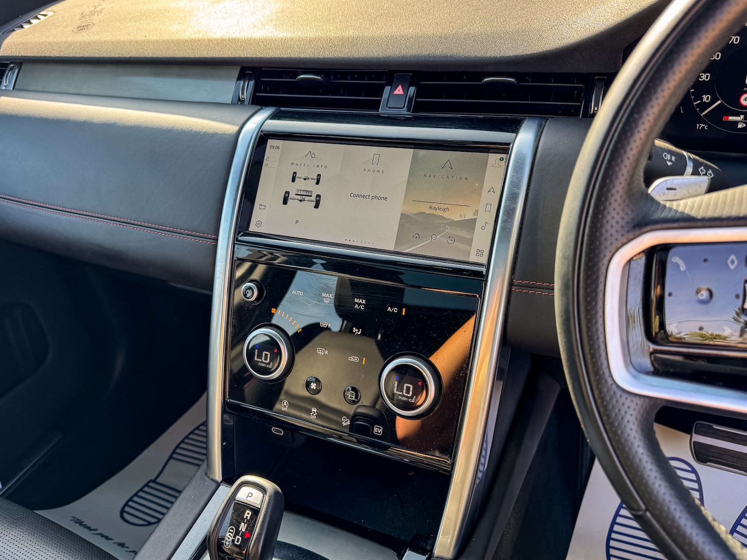 Used Land Rover Discovery Sport 2021 for sale - 76651426: Photo 15